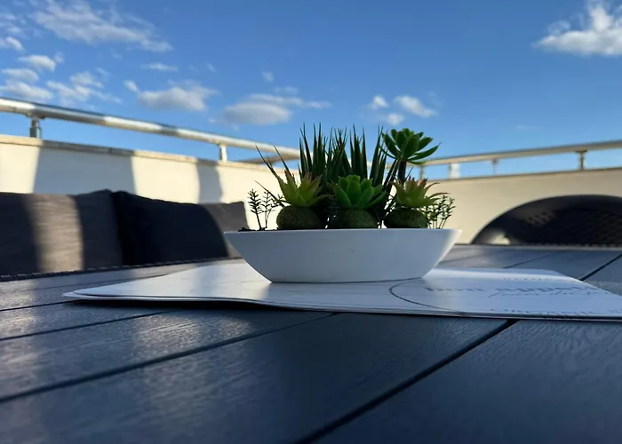 Ys Platinum Apartment *